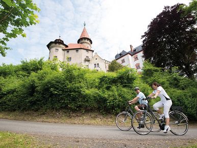 Radfahren im Rodachtal mit Veste Heldburg