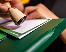 Stempel im Stempelheft von Touringen